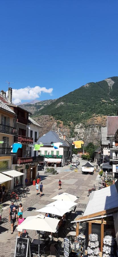 Appartement Grenat Bourg D'Oisans Le Bourg-dʼOisans Exterior foto